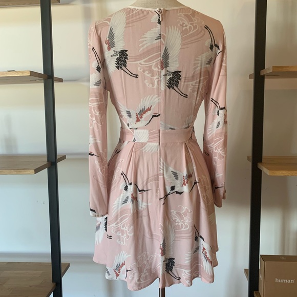 STUNNING 🤩 F21 Crane Cut-Out Dress - Picture 4 of 10